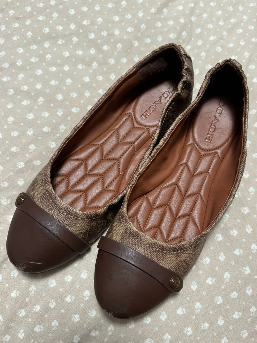 Coach - Brown Signature Brandi C button Cap-Toe Ballet Flats - Size 8.5
